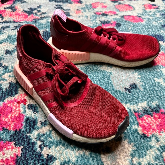 Adidas NMD R1 Low-Top Sneakers in Burgundy - Picture 3 of 14